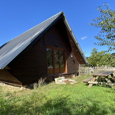 Chalet Familial Pres De Vichy, Terrasse, Animaux Acceptes - Fr-1-489-274 Le Vernet  ภายนอก รูปภาพ