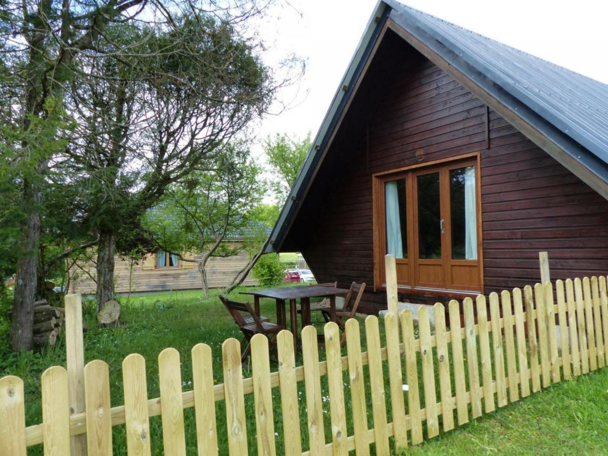 Chalet Familial Pres De Vichy, Terrasse, Animaux Acceptes - Fr-1-489-274 Le Vernet  ภายนอก รูปภาพ