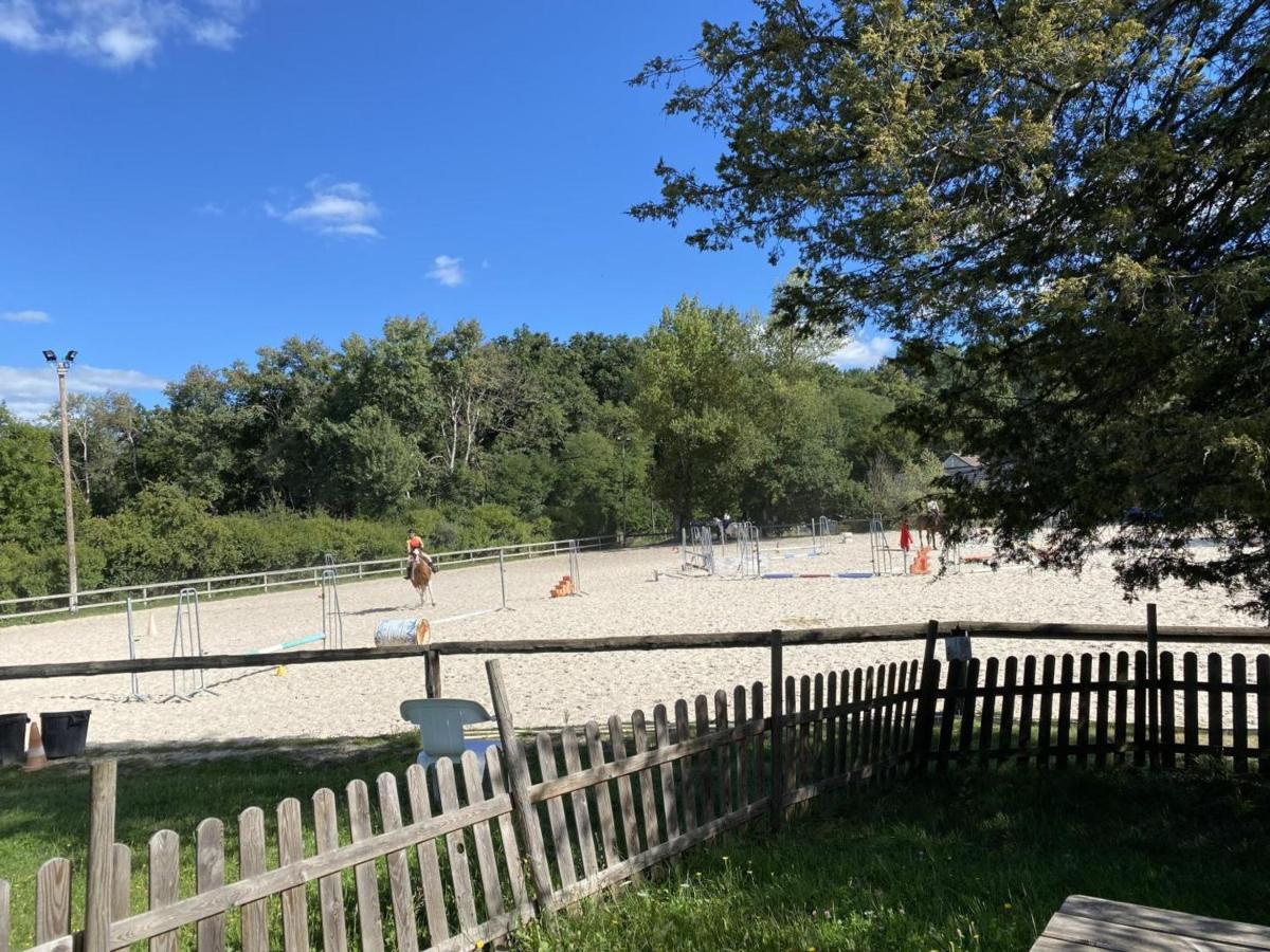 Chalet Familial Pres De Vichy, Terrasse, Animaux Acceptes - Fr-1-489-274 Le Vernet  ภายนอก รูปภาพ